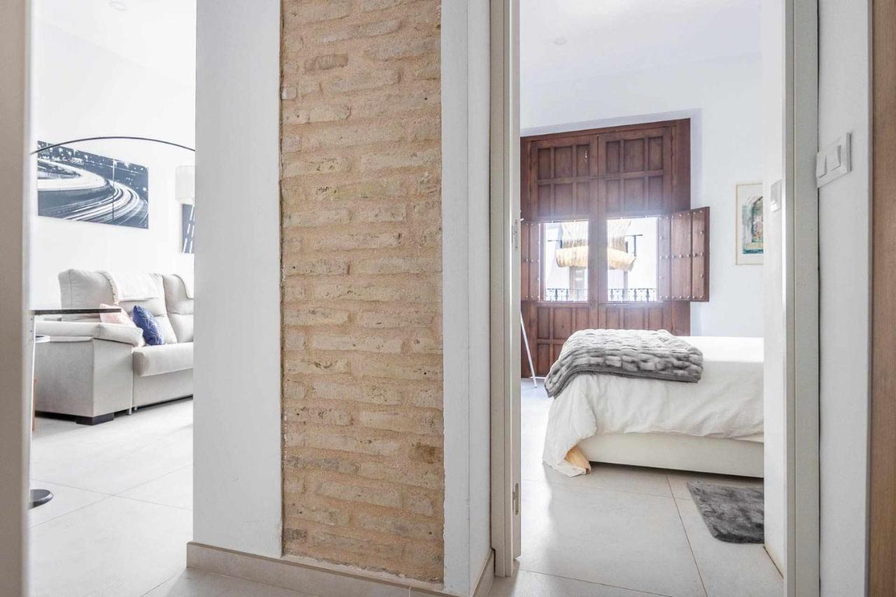 Comfy Away - Apartamento Exclusivo Mercado De Triana Con Balcon Seville Exterior photo