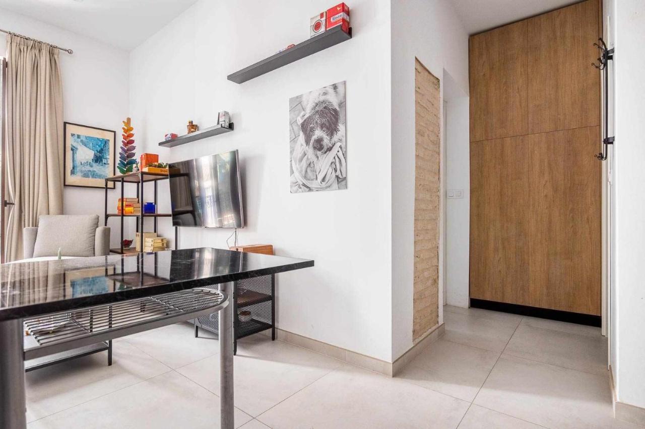 Comfy Away - Apartamento Exclusivo Mercado De Triana Con Balcon Seville Exterior photo